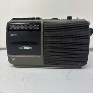 Vintage GE AM/FM Radio Cassette Recorder Portable Model 3-5264A Tested And Works
